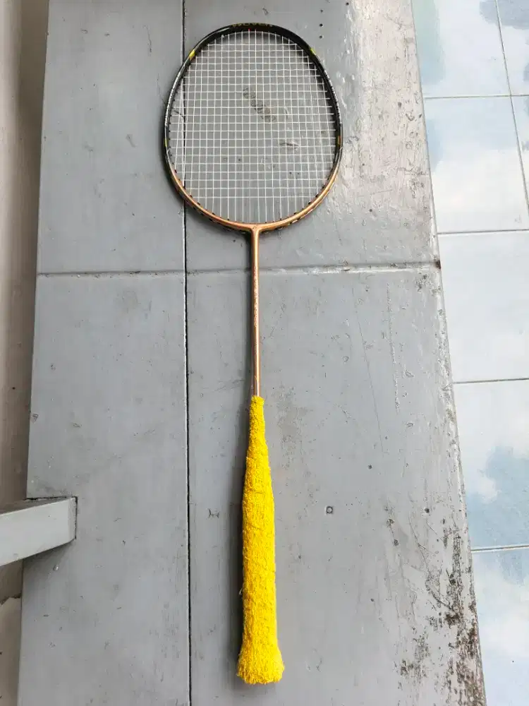 Raket Maxbolt Woven Gold limited edition