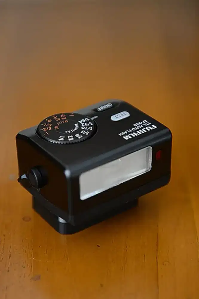 Flash fujifilm EF -X20