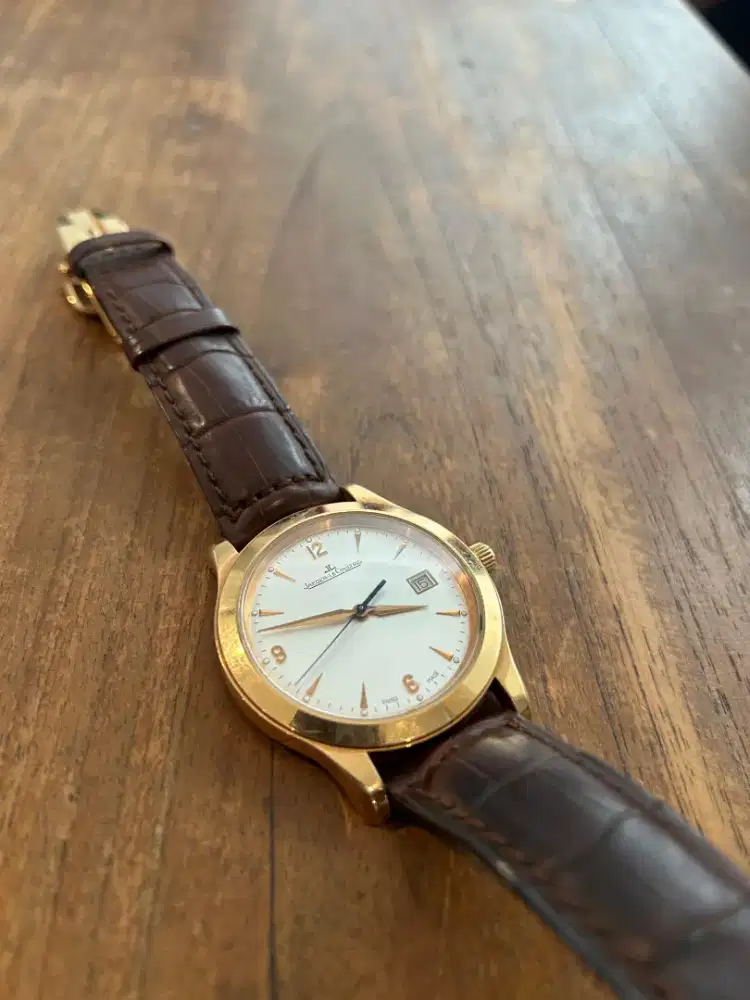 Jam tangan Jaeger Lecoultre Master Control 18K 147.2.37s Rose Gold