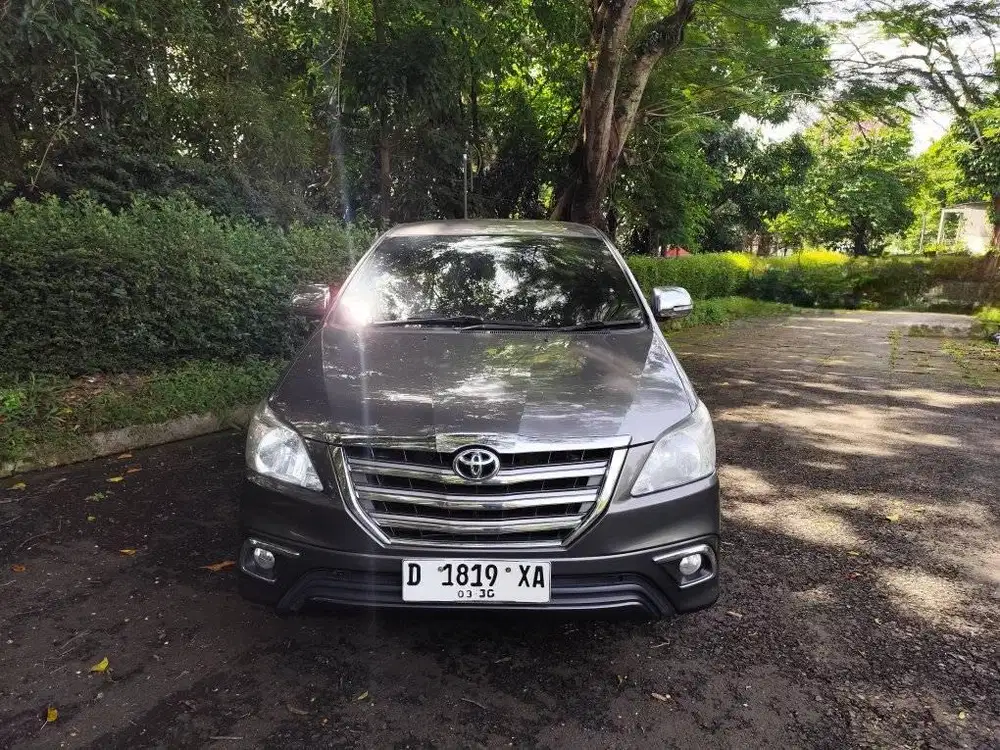 Innova 2.5 G AT 2015 Solar