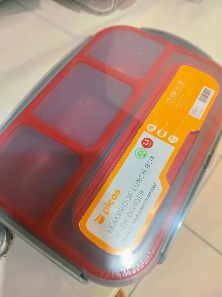 Kotak makan anti bocor