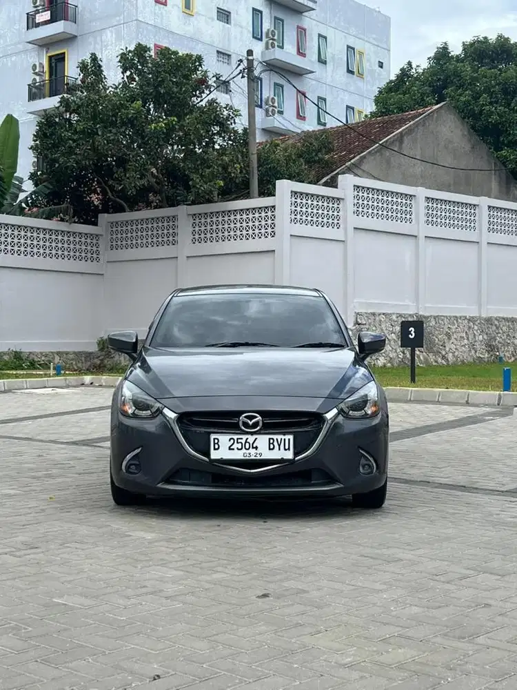 Obat Ganteng Cool Car Mazda 2 1.5 R Hatchback AT 2018 Favelift Abu2