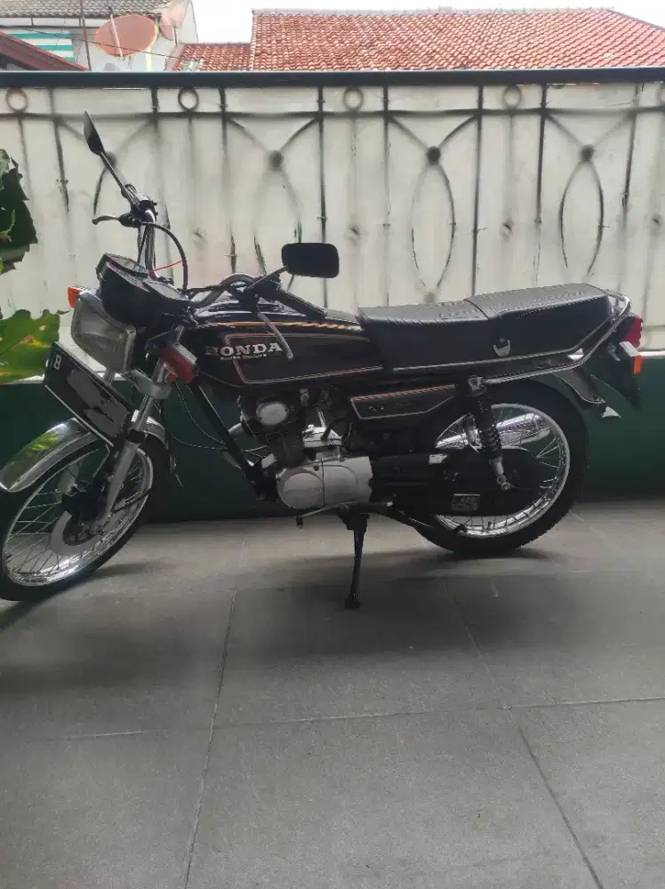 Honda GL 125 Orian