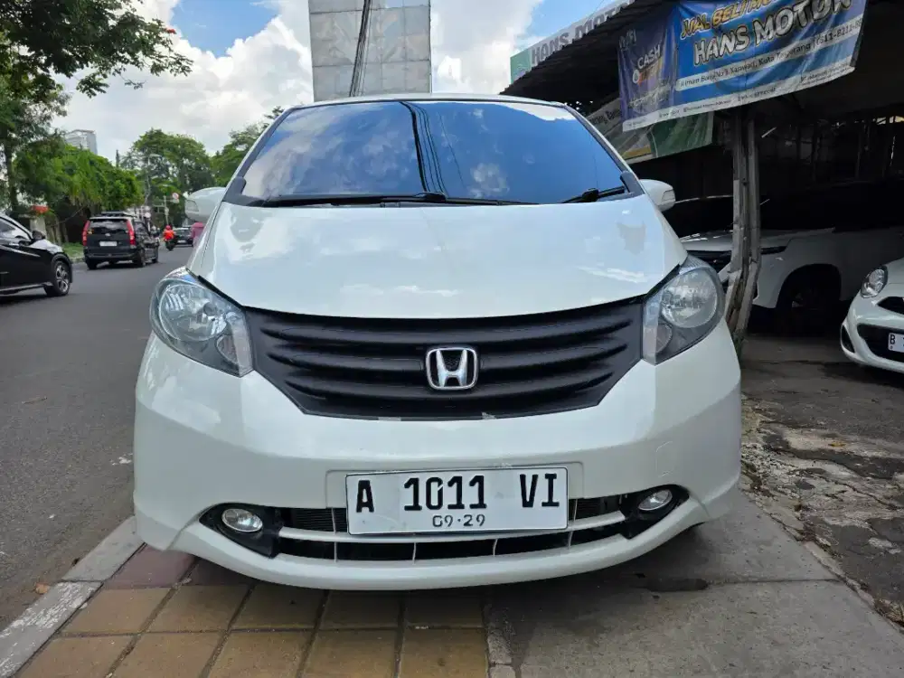 FREED PSD AT MATIC 2011