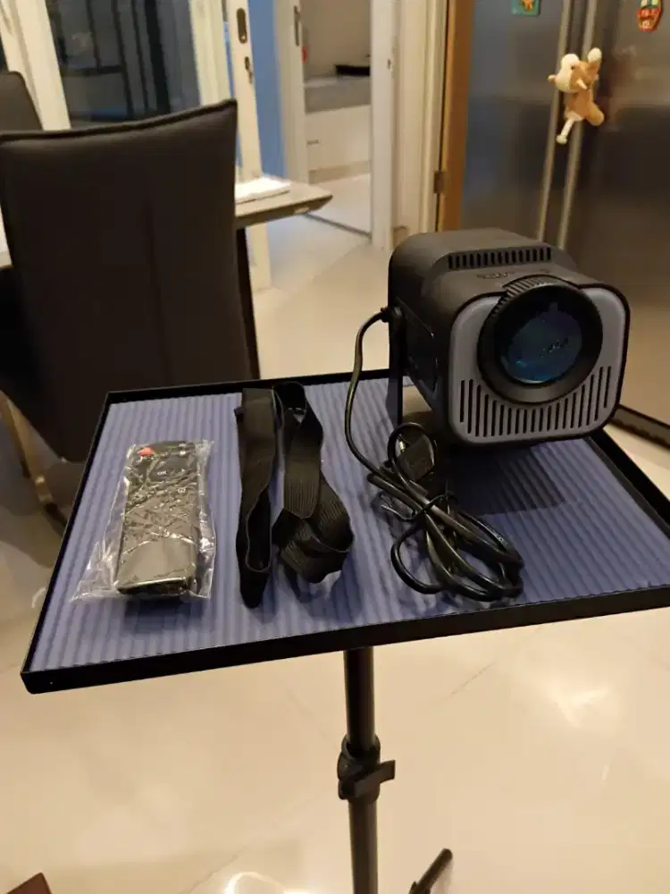 JUAL PROYEKTOR NEW plus tiang