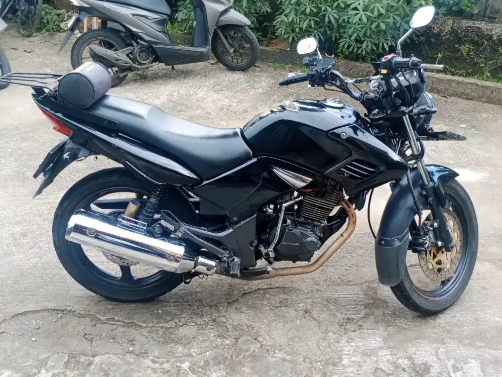 Jual Tiger Revo 2008