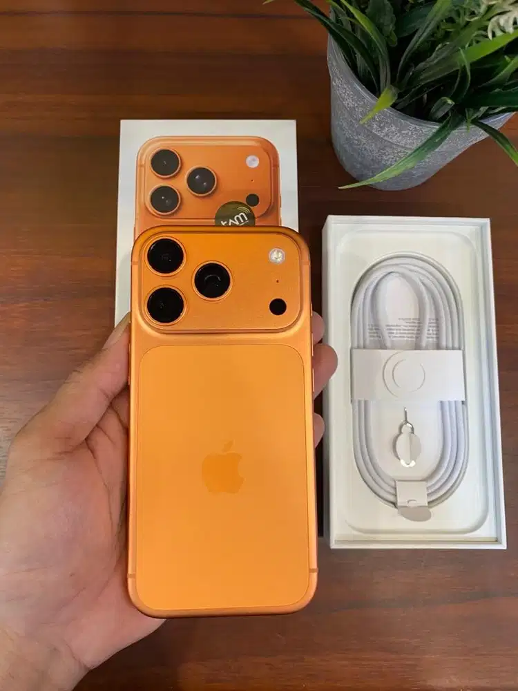 iPhone 17 Pro 256GB Cosmic Orange iBox