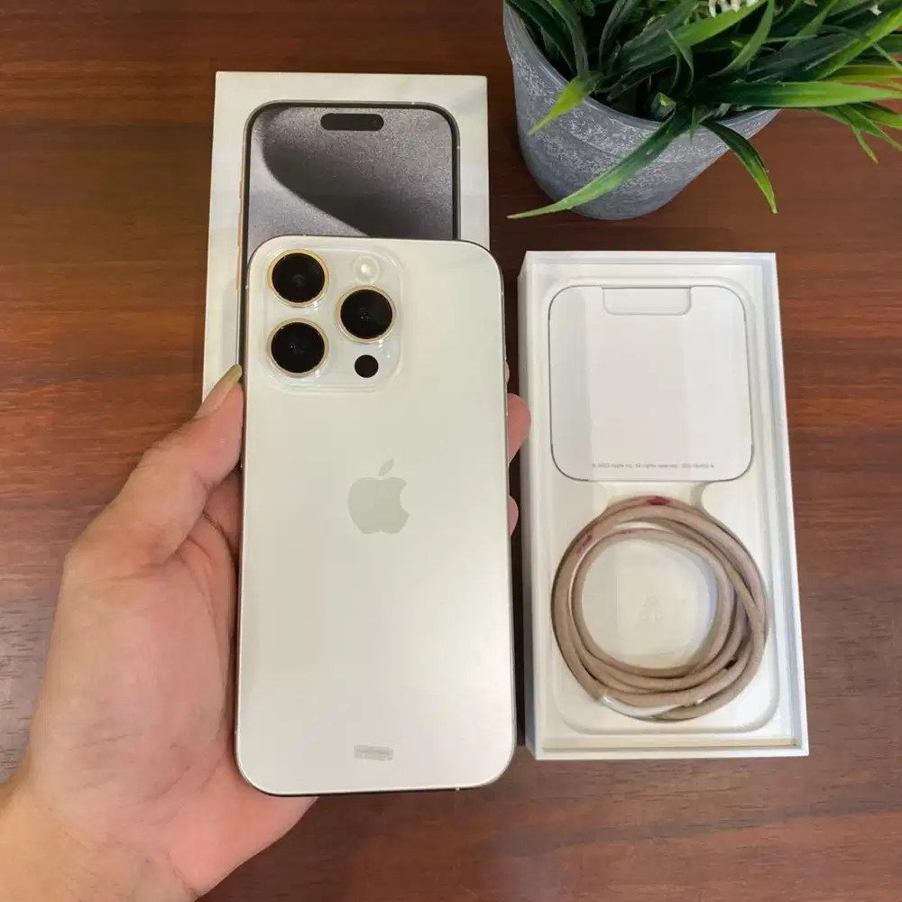 iPhone 15 Pro 512GB White Titanium iBox