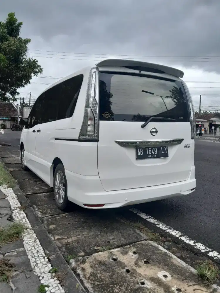 (Asli AB) Nissan Serena Hws AT 2013 pjk hidup