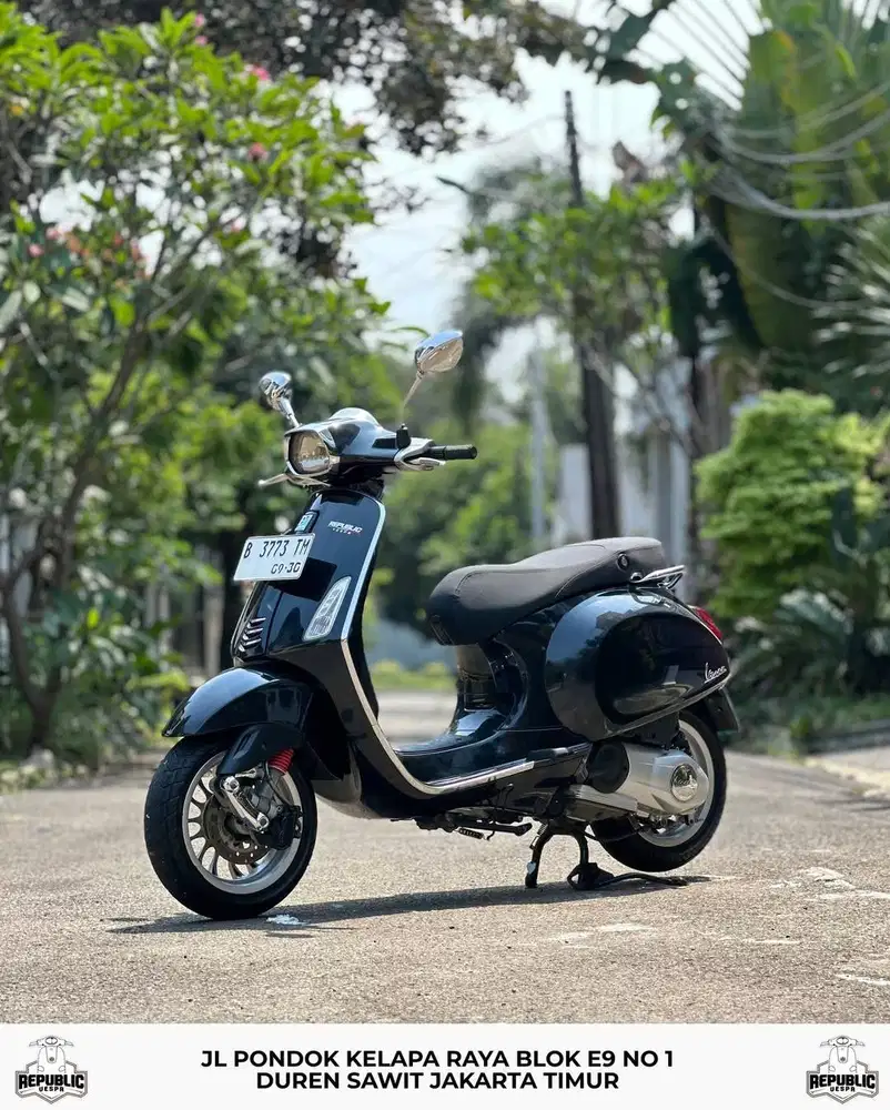 DIJUAL CEPAT IAGGIO VESPA SPRINT 150 3V IE TH 2014 WARNA BLACK