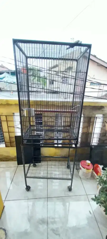 Jual sangkar burung besi besar bekas