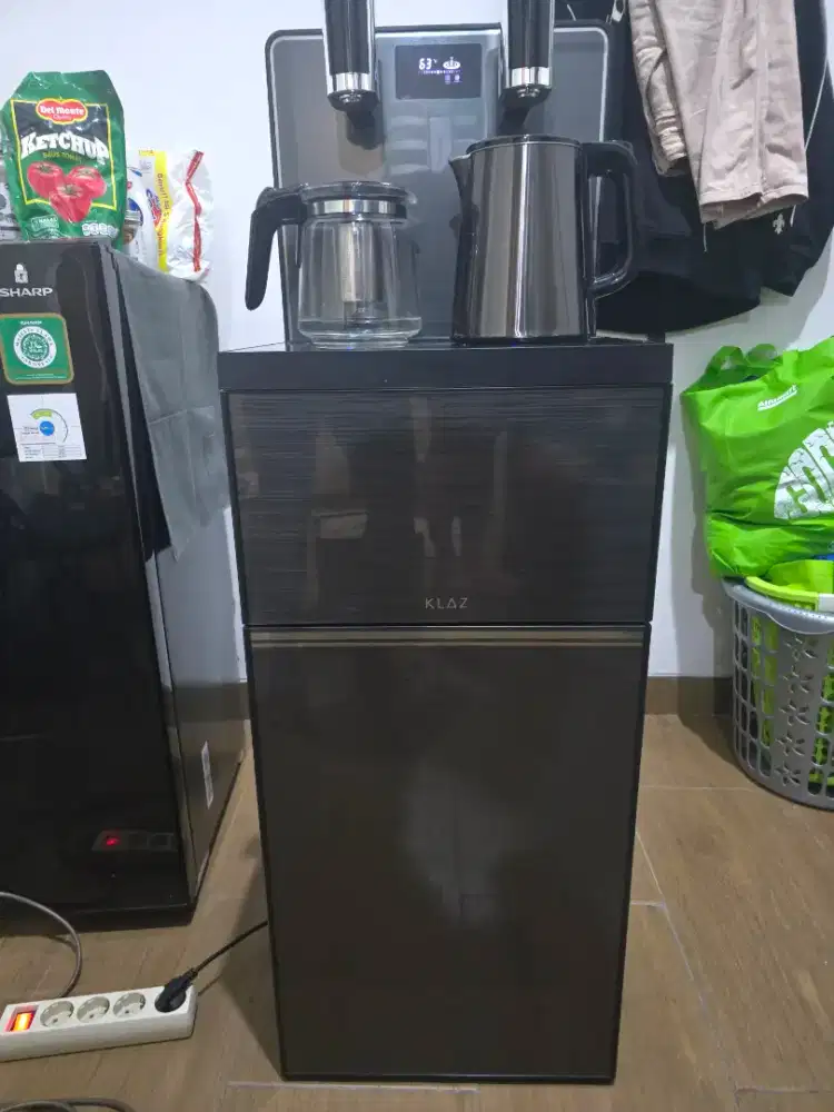 Dispenser merek KLAZ 3 in 1