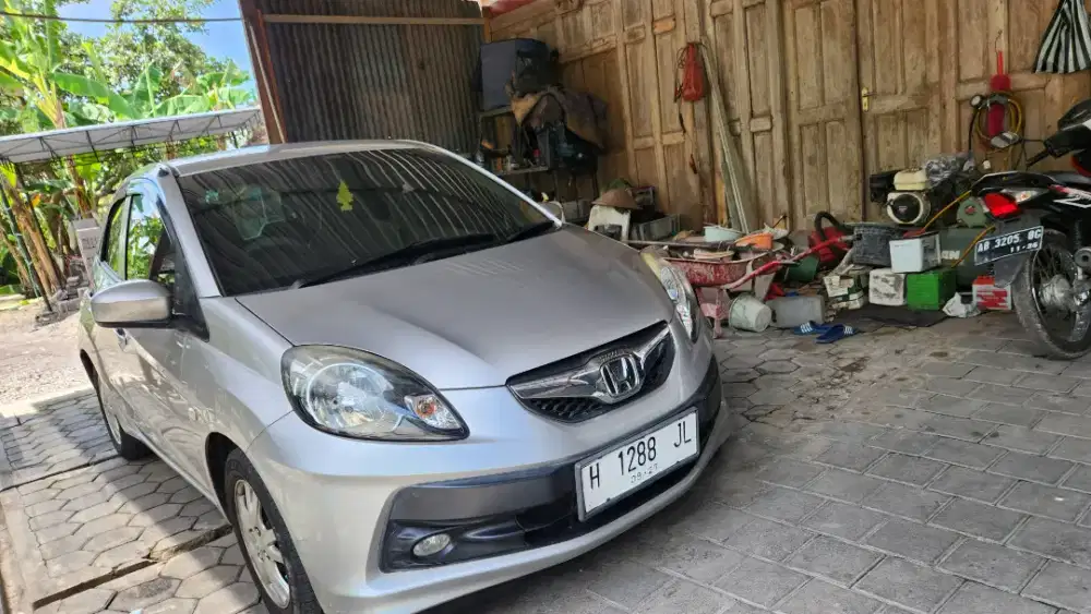 Honda brio E mt antiq siap TT
