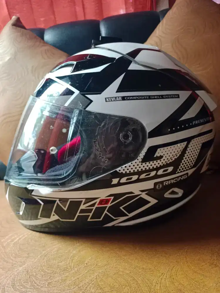 Dijual helm NHK GP1000 Motif Star White Silver Original-Kondisi Bagus