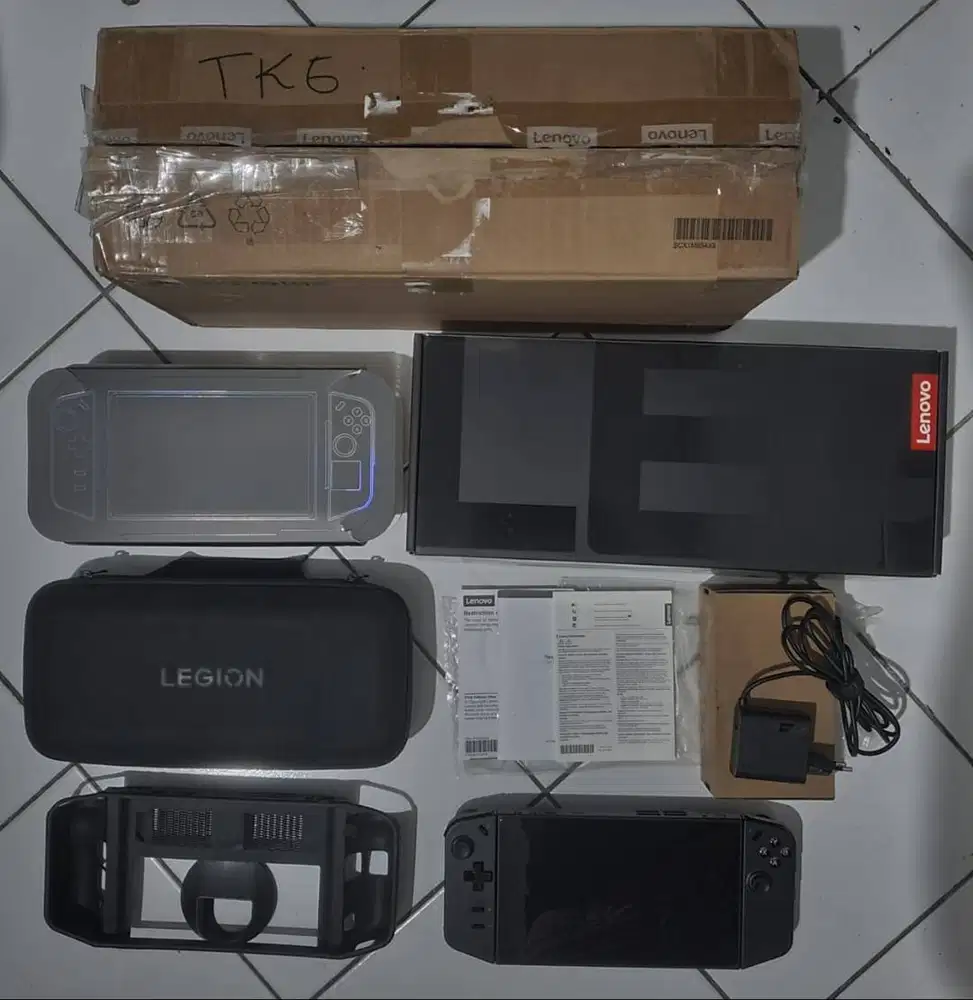 Lenovo Legion Go 512GB 8APU1 83E1 Z1 Extreme (Garansi Resmi 2027)