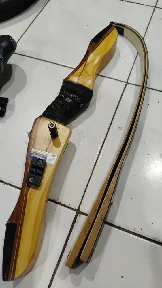 Recurve Bow Cartel Sirius (Size 68 26-28 lbs) + full upgrade
