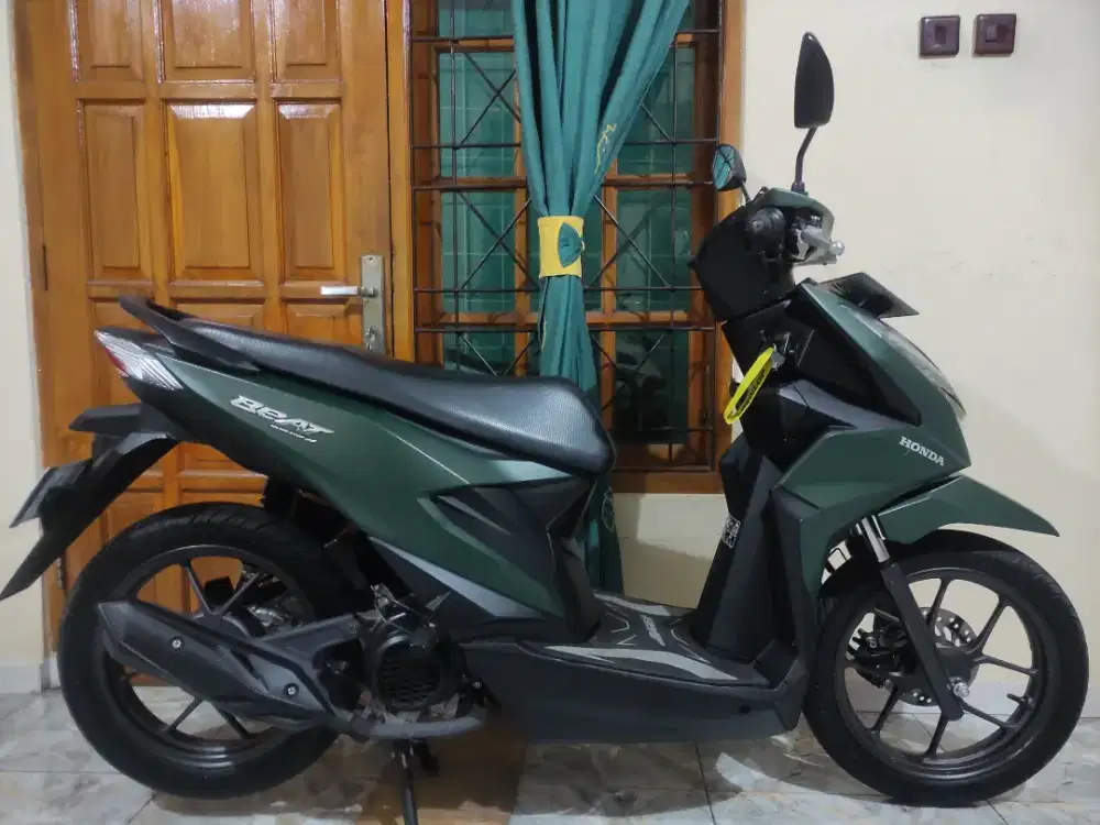 Super istimewa km 7rb beat deluxe cbs iss persis baru no minus