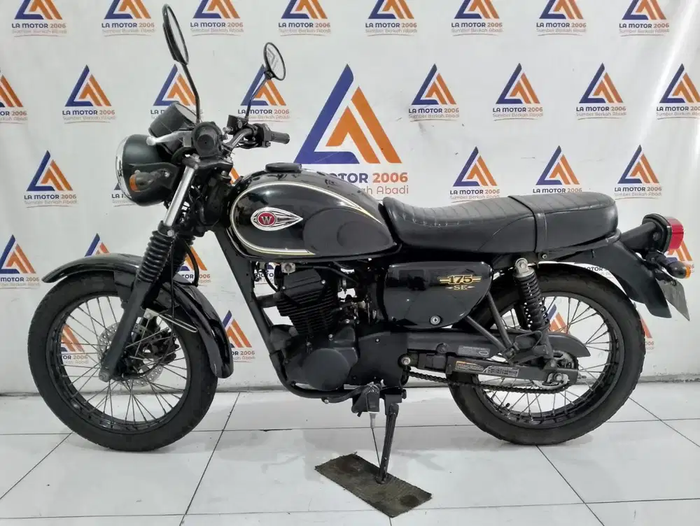 CASH/KREDIT KAWASAKI W175 2017 GRESS (CC 0%/PAYLATER/KREDIVO)