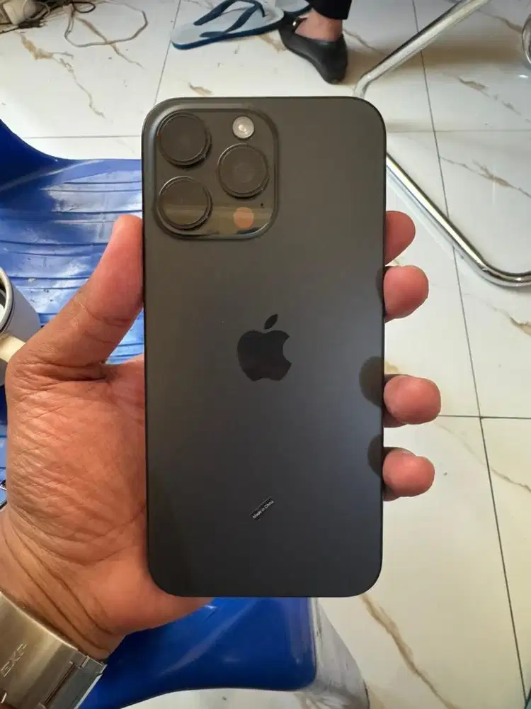 Iphone 15 promax 256 ibok , titanium black.