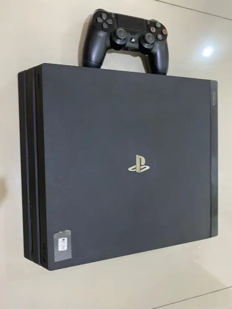 PlayStation 4 pro 1TB no game, NO HEN, OFW. No garansi, baca di desc