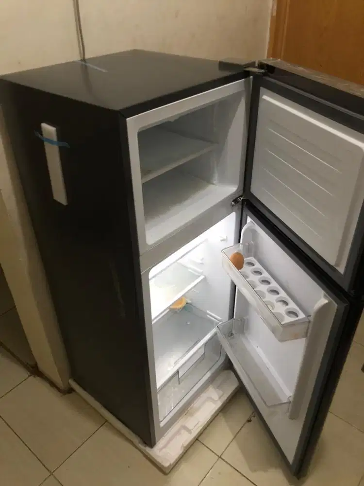 Kulkas 2 pintu masih bagus