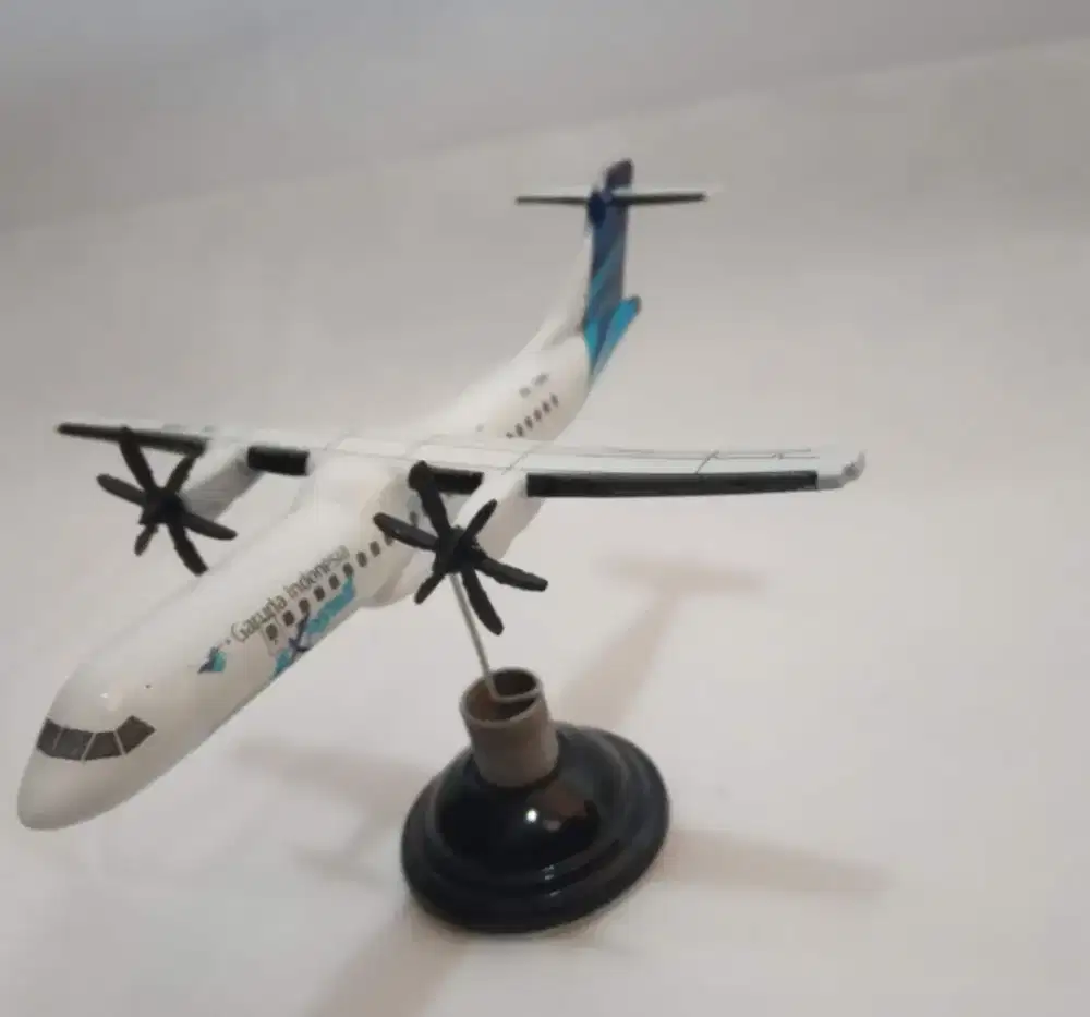 miniatur pesawat atr