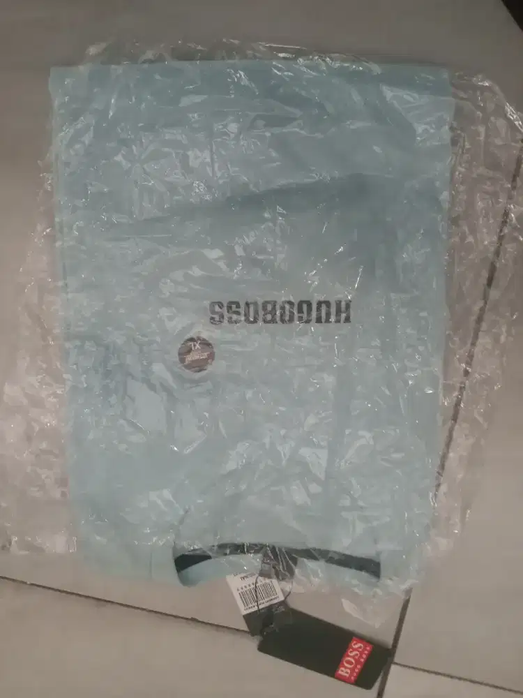 Kaos pria lengan pendek