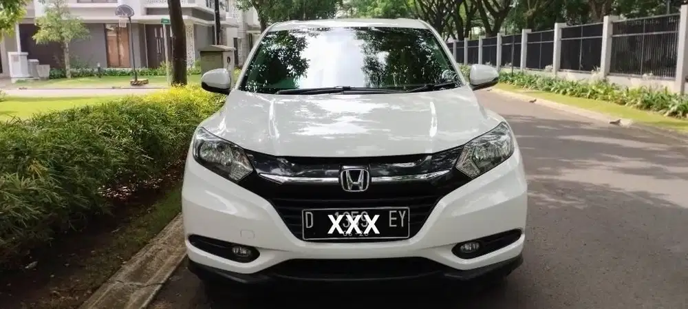 Honda HRV 1.5E 2016 ( LOW KM)