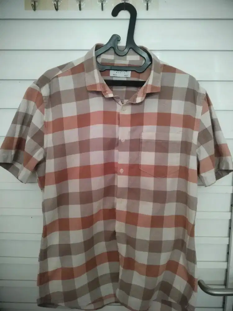 Kemeja Pria ukuran L merk Manzone
