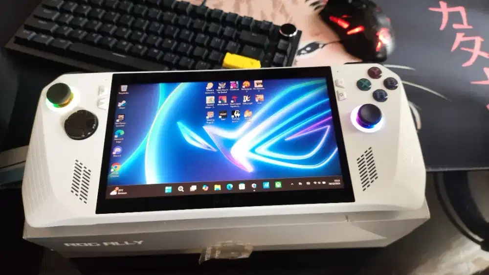 ROG Ally Handheld Gaming