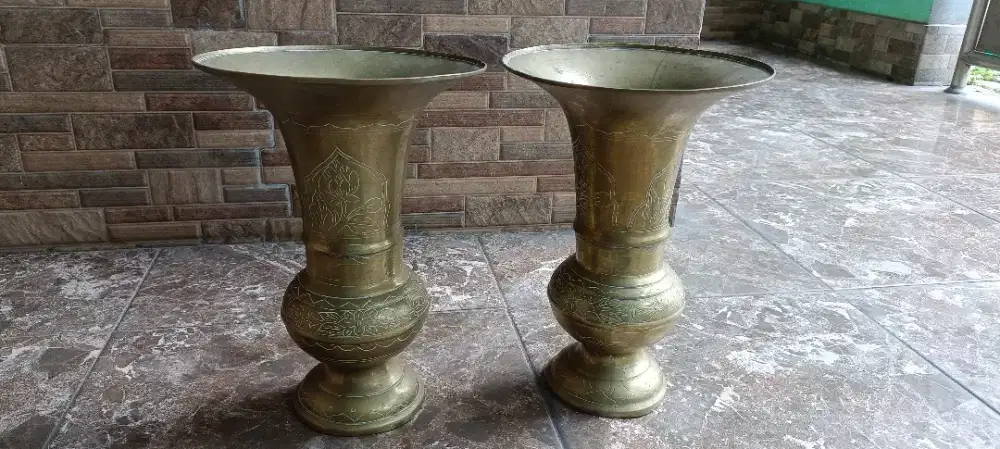 Tempolong Kuningan vintage