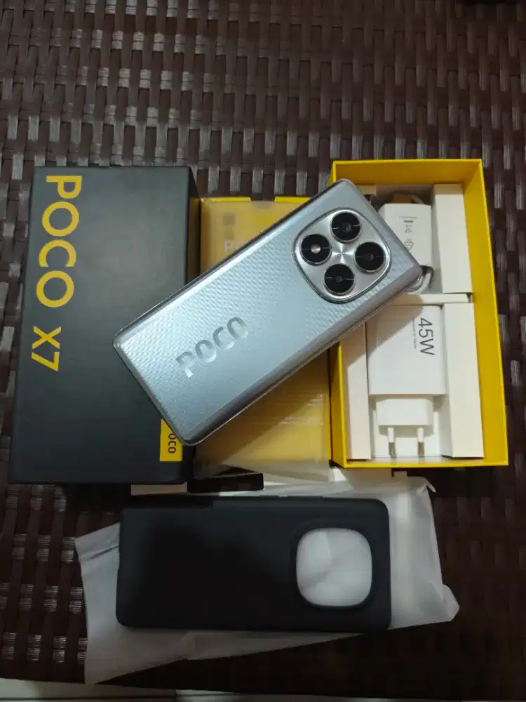 POCO X7 12/512 LIKENEW