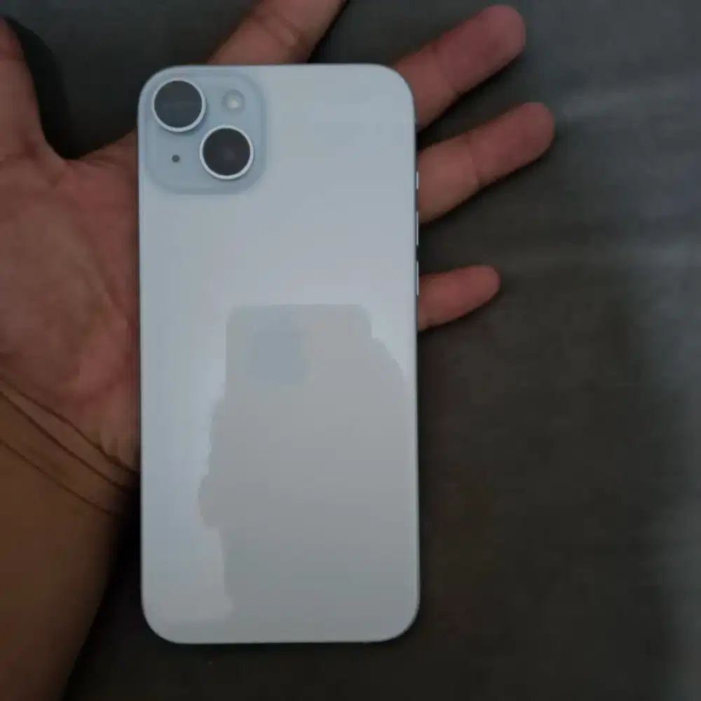 Bismillah.. jual iphone 15 plus, nego santai buka harga 12jt.