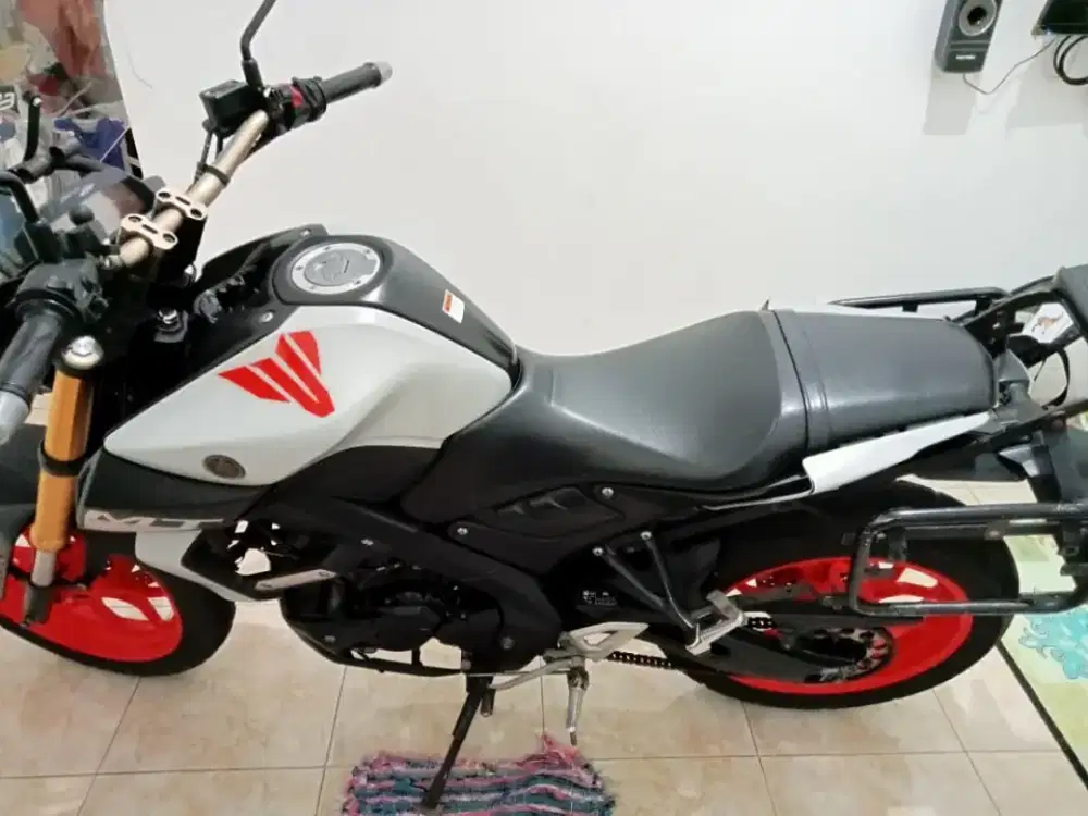 DI JUAL MOTOR YAMAHA MT15