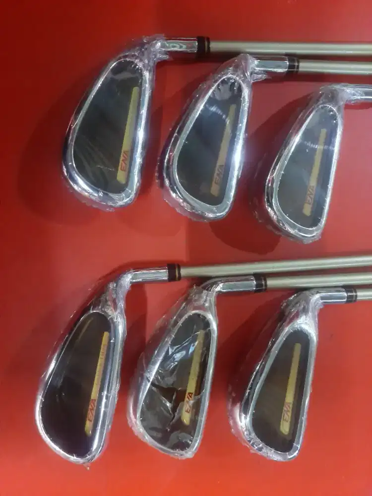 Stick golf iron ENA golden titan