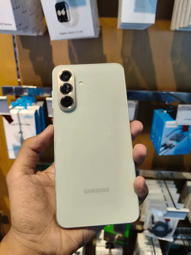 Samsung A56 5G Olive 12/256