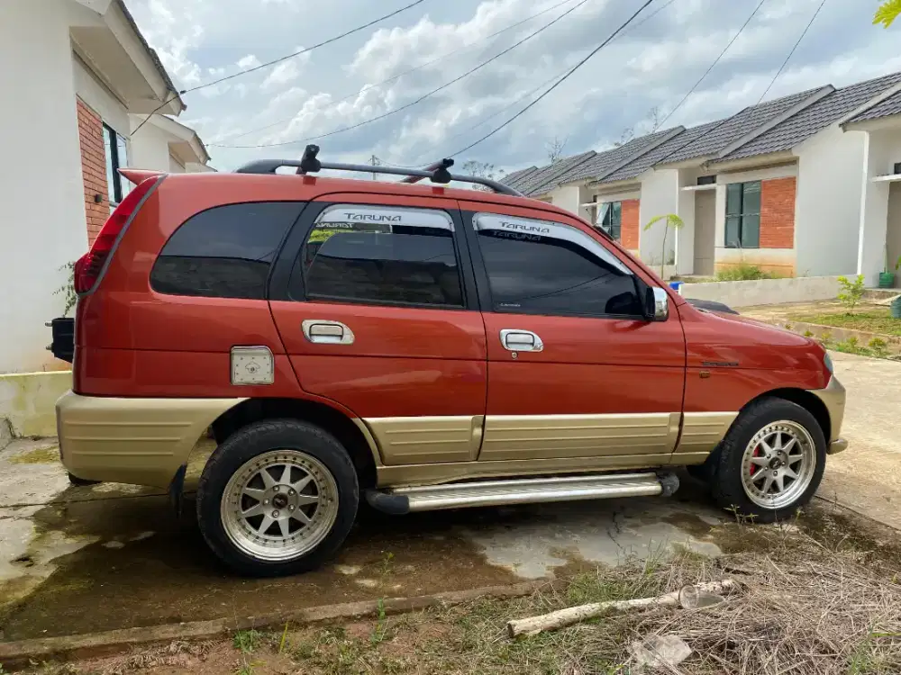 Mobil taruna sgx2003