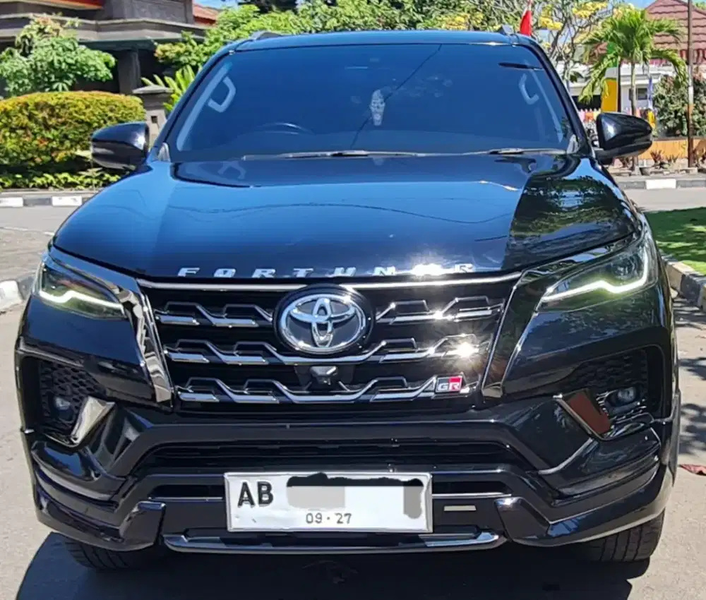 Fortuner GR 2.8 diesel automatic