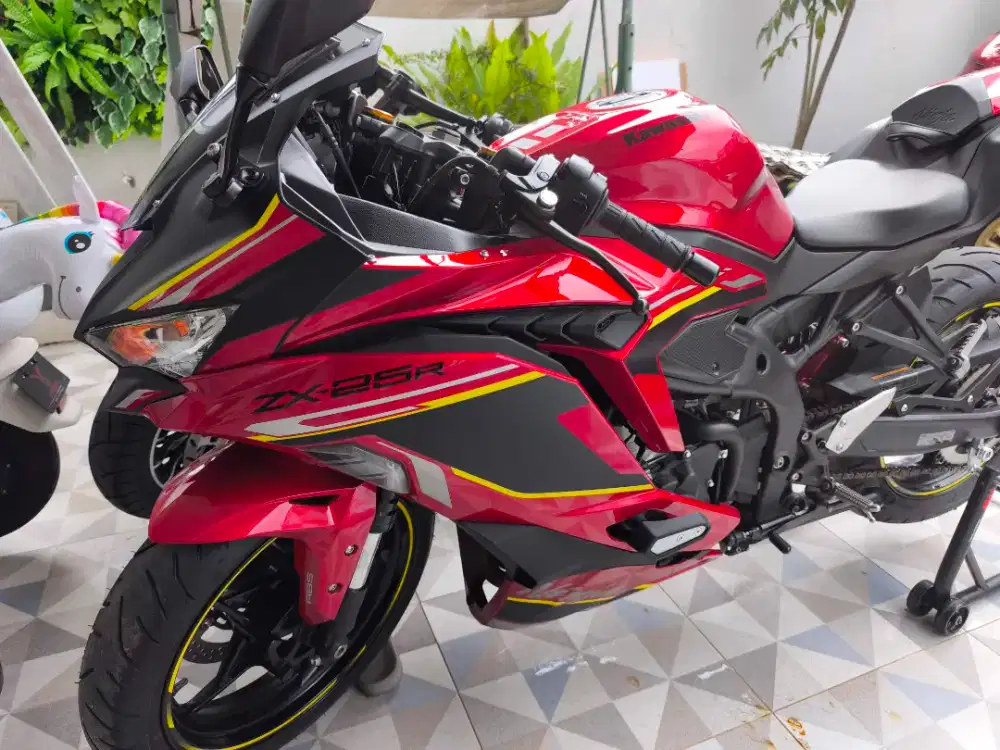 Jual Kawasaki ZX25R merah September 2025