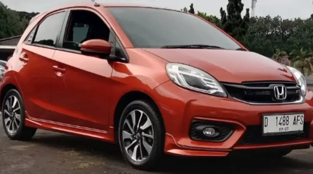 Jual Honda Brio RS 2017 matic wrn oranye asli plat D
