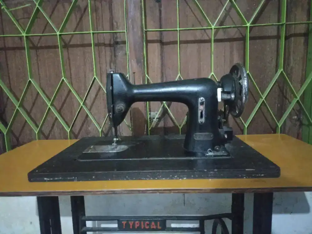 Mesin Jahit Bekas Typical