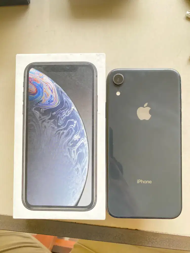 iPhone XR 64Gb iBox