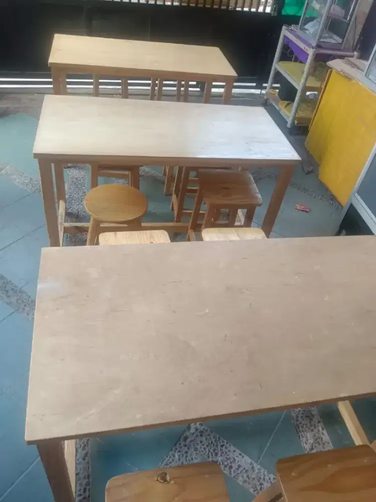 Meja makan soto/bakso/etalase makanan