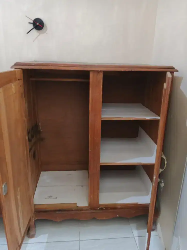 Meja 1 lemari 2 bahan jati