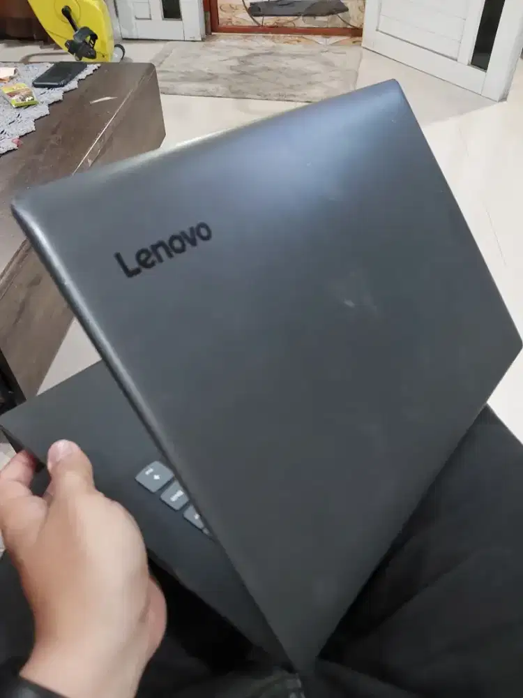 Lenovo ideapad core i3