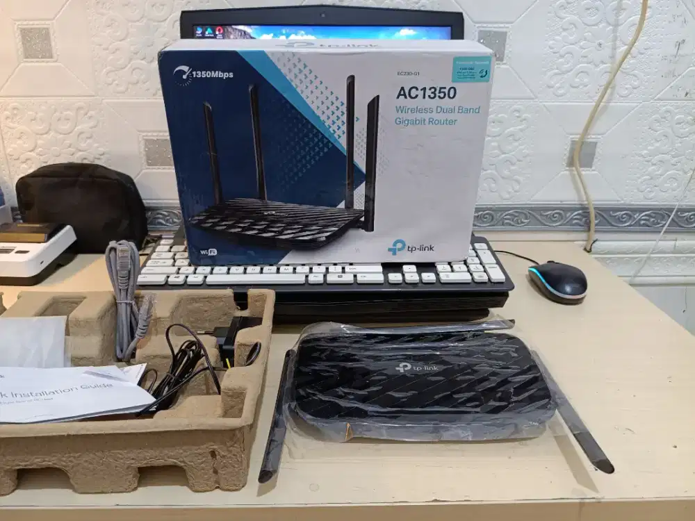 Sepaket Wifi Router TP-Link EC230-G1 dan D-Link DIR-612 Normal Murah