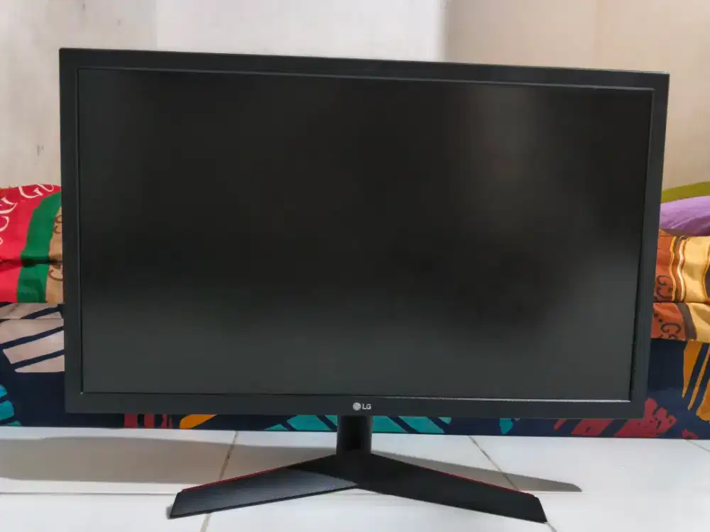 Monitor LG ULTRAGEAR 24 INCH