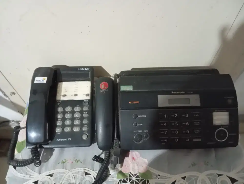 Dijual 1 paket telepon rumah merek Sahitel dan Telpon Faximile