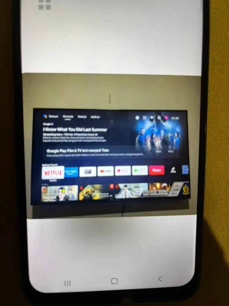 Polytron smarttv 43 inch