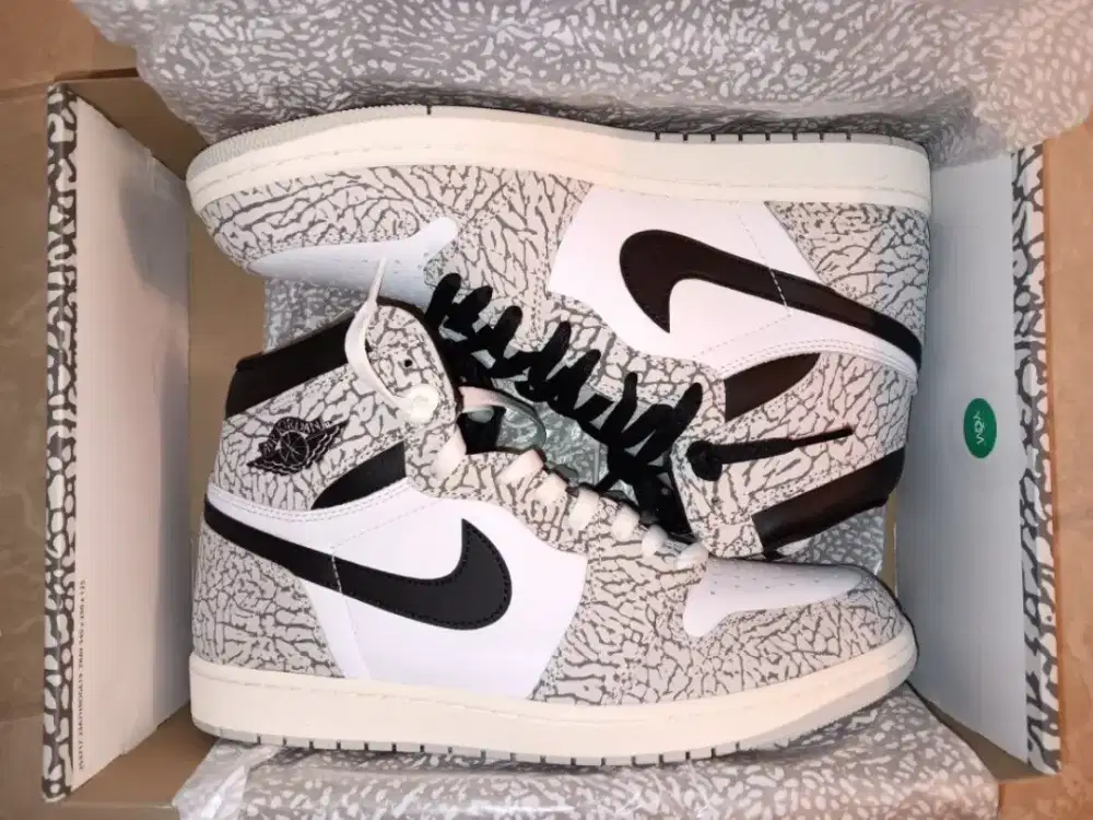Nike air Jordan 1 retro high OG white cement